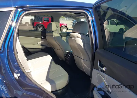 2023 Acura Rdx Technology Package z USA, uszkodzony, nr VIN 5J8TC2H52PL018221